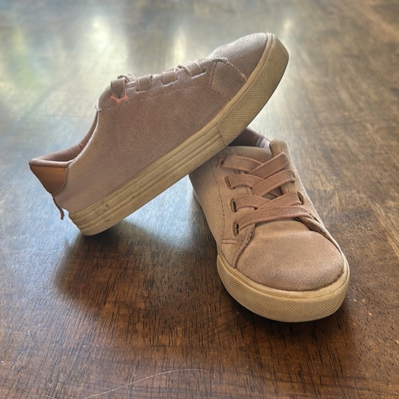 Girls velvety slip on shoes - Picture 2 of 6